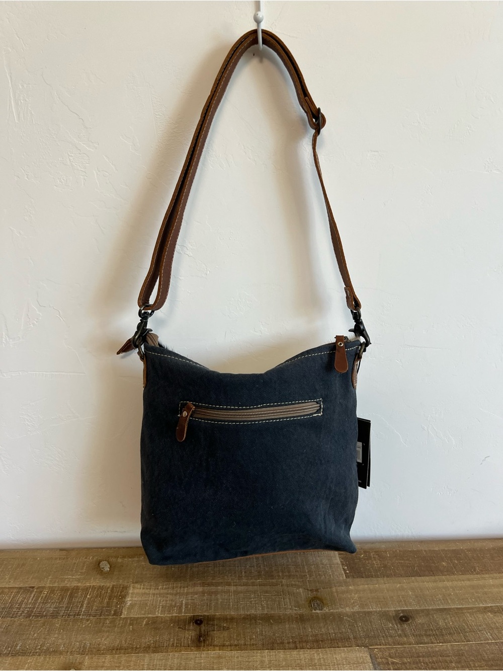 New Myra Bag Boho Aztec Crossbody with Cowhide & Embossed Leather Trim - Picture 7 of 10